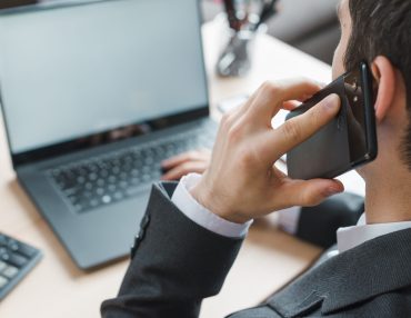 office-desktop-with-laptop-business-man